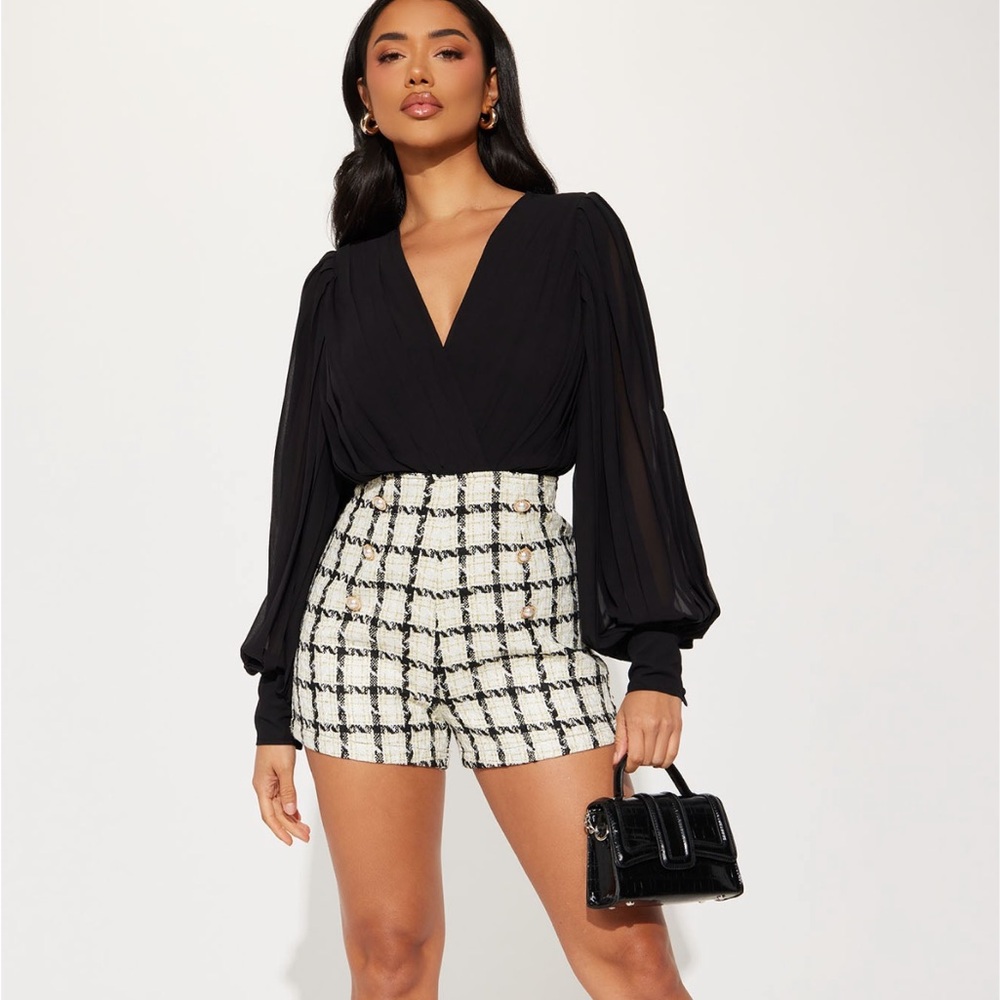 Chic Black and White Plaid Women's Shorts